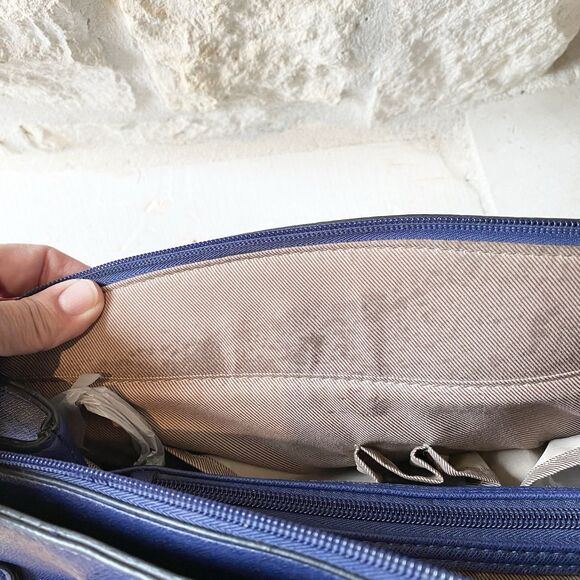 London Fog Royal Blue Faux Leather Double Handle Shoulder Bag Lined - Picture 8 of 9